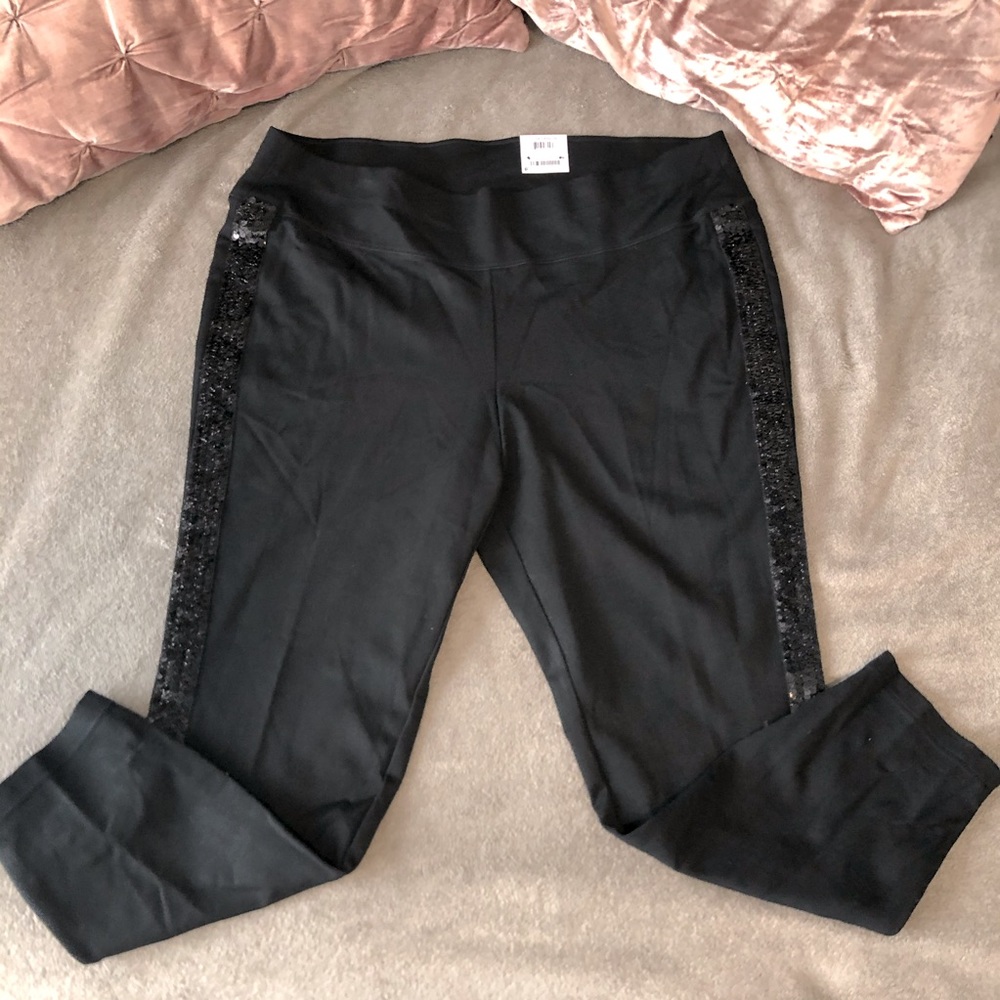 Inc black with rhinestone sides